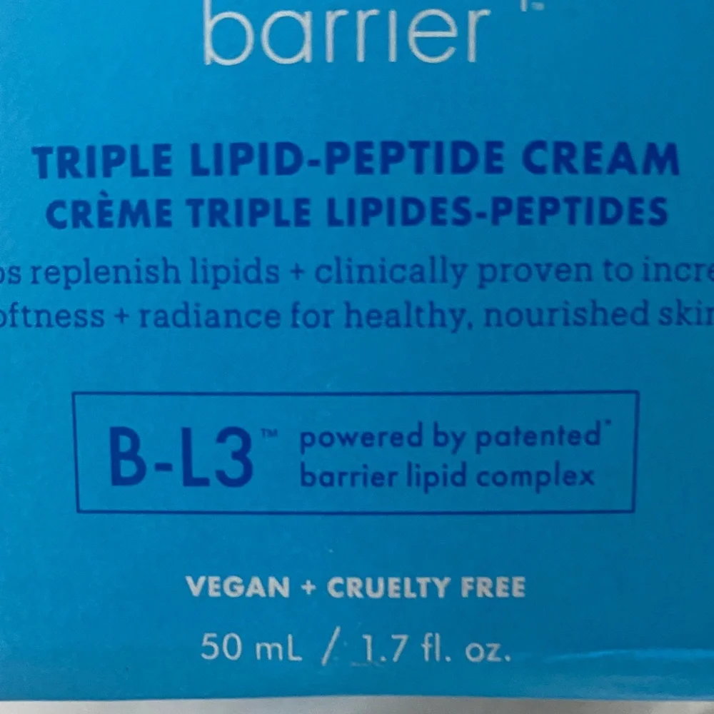 Skinfix  Barrier+ Moisturizer - new in box comes with a refill
